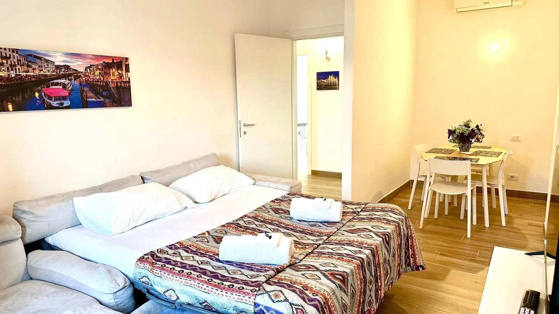Panoramic Dream House Navigli location
